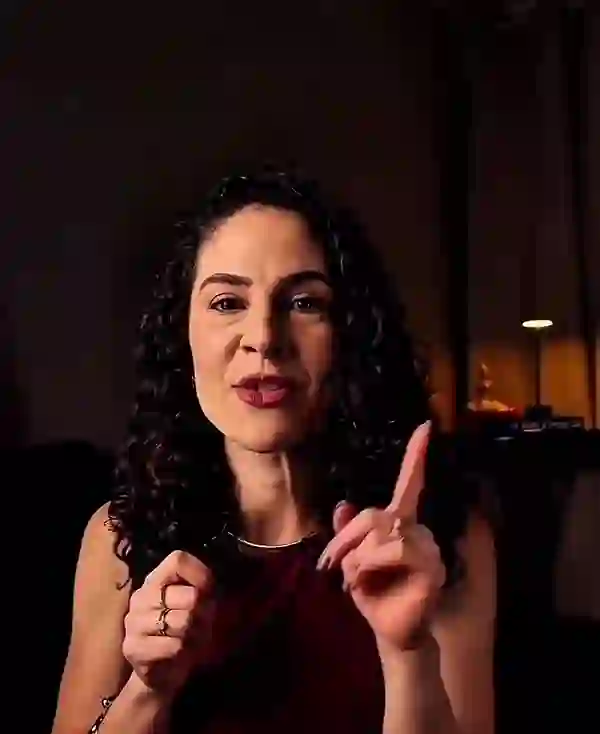 Laura Abreu apresentando o Método AMOR